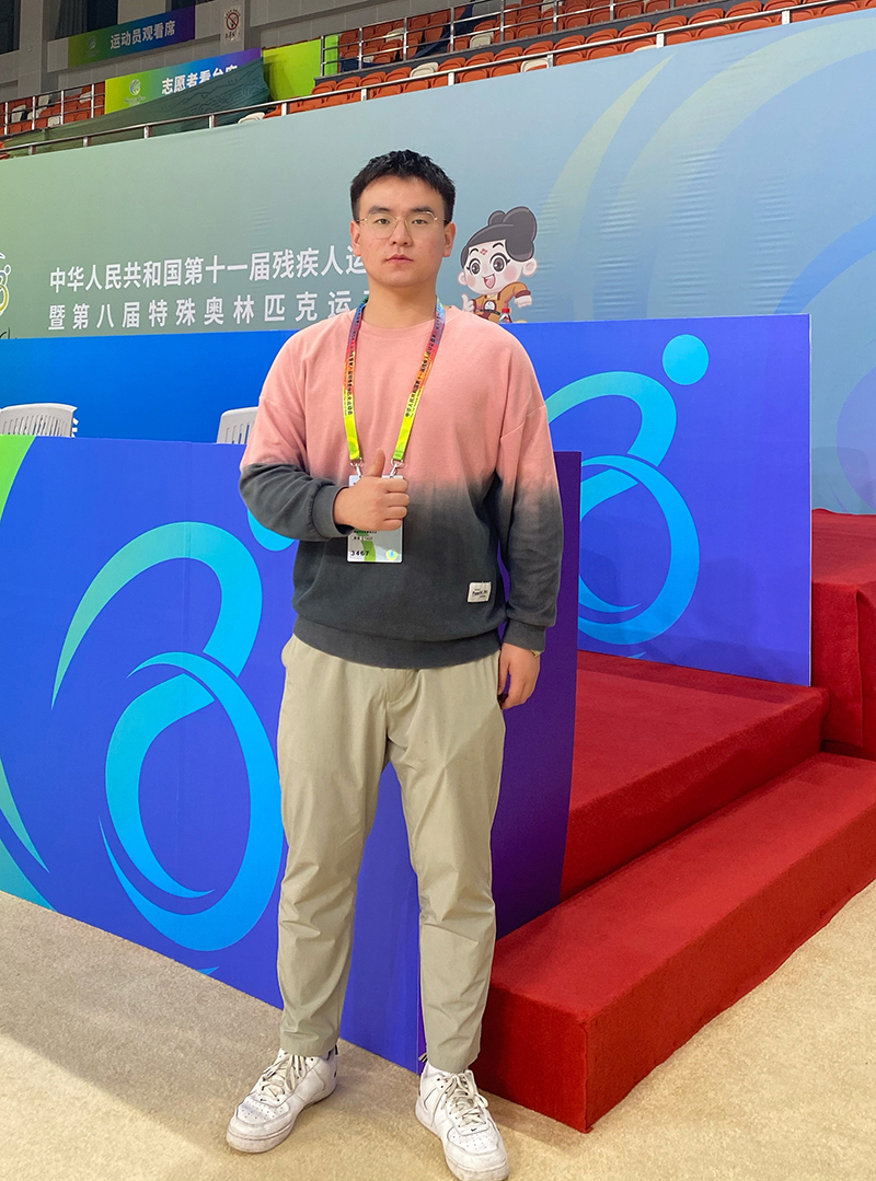 朱荣琛-现在就读于西安工程大学