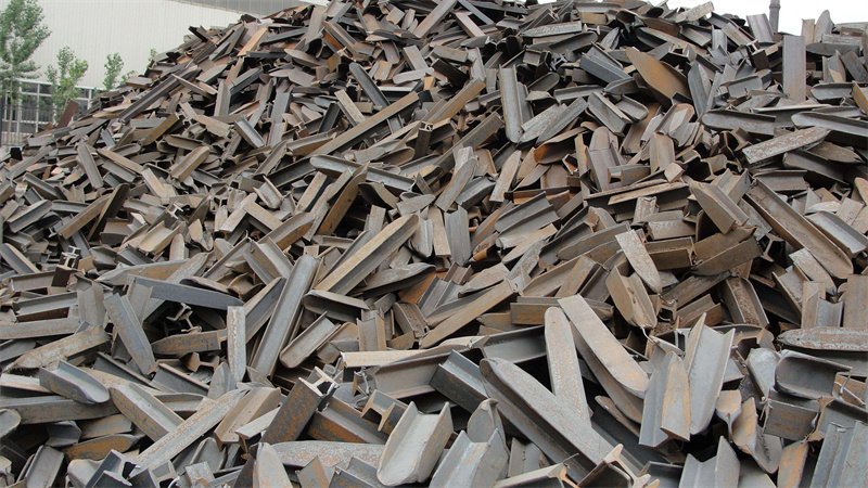 废旧钢铁回收常用的方法汇总。