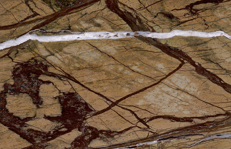 如何去分辨花崗巖和大理石?它們之間有何區別?