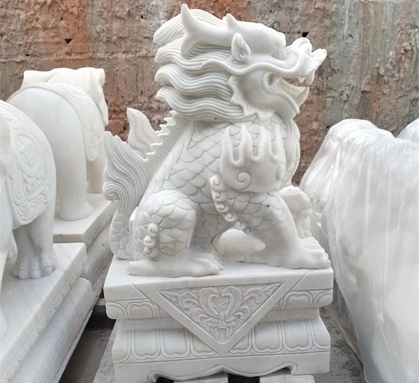 西藏汉白玉狮子