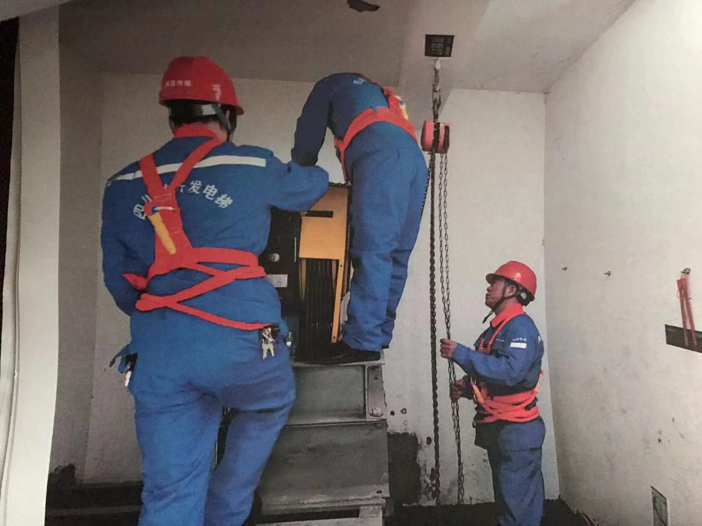电梯安装施工