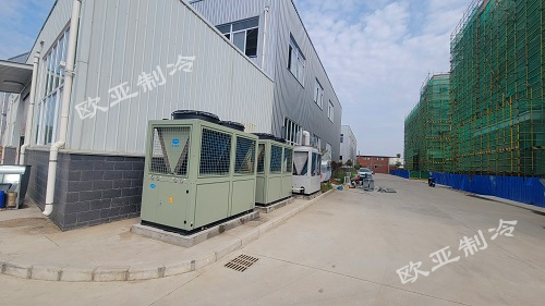 新疆德盟特半导体科技有限公司-半导体生产冷却系统调试完毕