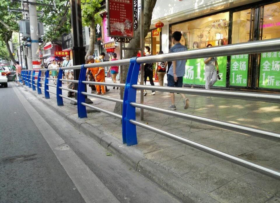 四川交通护栏-人行道护栏