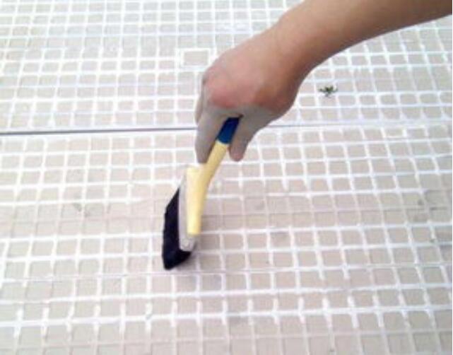 亿帆世家向你讲解西安瓷砖背胶和瓷砖胶的区别在哪？
