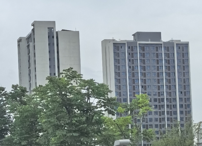 地鐵三號(hào)線公租房門窗案例