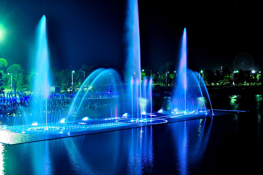 四川喷泉 