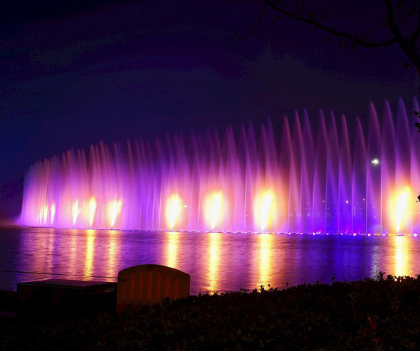 四川喷火喷泉设计