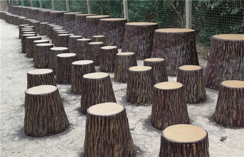西安市浐灞生态区思畅装饰工程部-水泥仿木桌案例