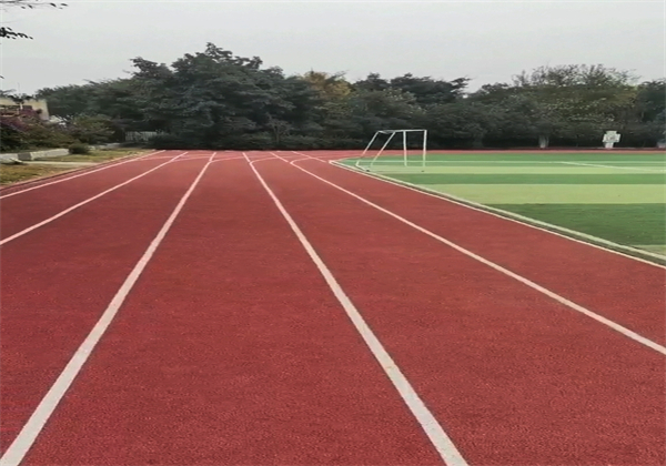 四川省德陽市某中心小學(xué)塑膠跑道項(xiàng)目