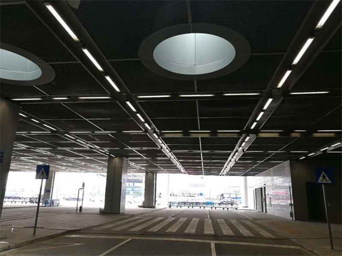 LED四川三防灯安装澳门停车场工程案例