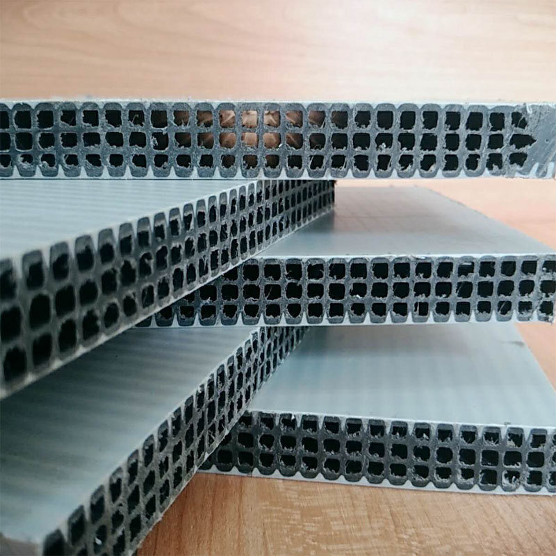 中空塑料模板與實心PVC發泡建築塑料模板的對比