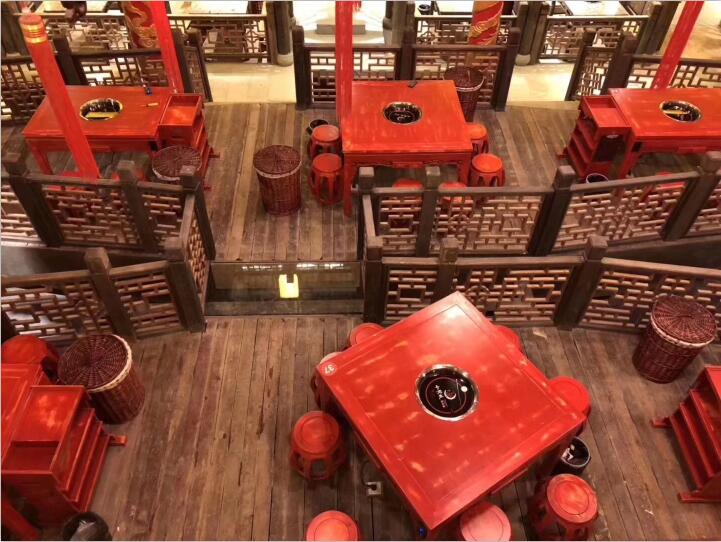 您知道四川火锅桌与传统火锅桌的对比，优势在哪里呢？