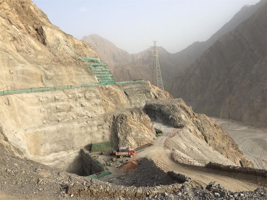 新疆喀什阿尔塔什水利枢纽工程