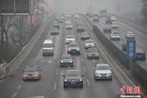 资料图:北京三环路。<a target='_blank' href='http://www.chinanews.com/' >中新网</a>记者 金硕 摄 点击进入下一页