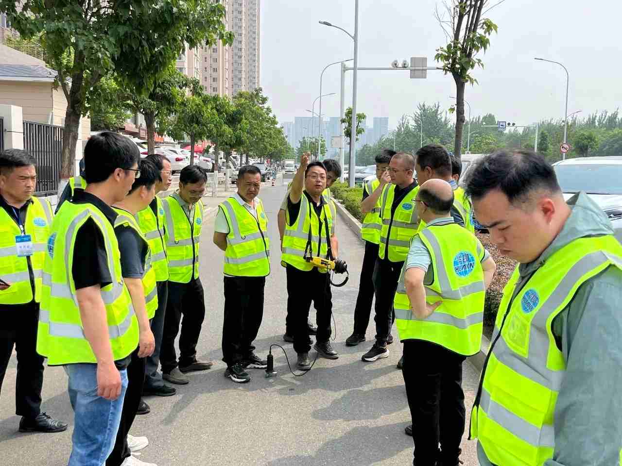 管暢科技，定位儀，非金屬管線定位儀