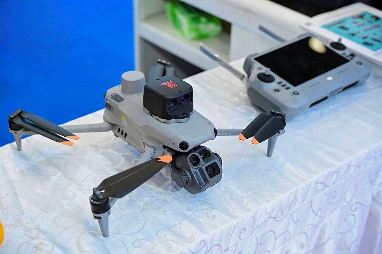 管暢科技，智光物聯(lián)，展會(huì)現(xiàn)場，泄漏檢測，燃?xì)庑孤z測系統(tǒng)，檢漏儀，無人機(jī)巡檢