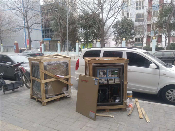 生能空氣能兩臺(tái)到項(xiàng)目地