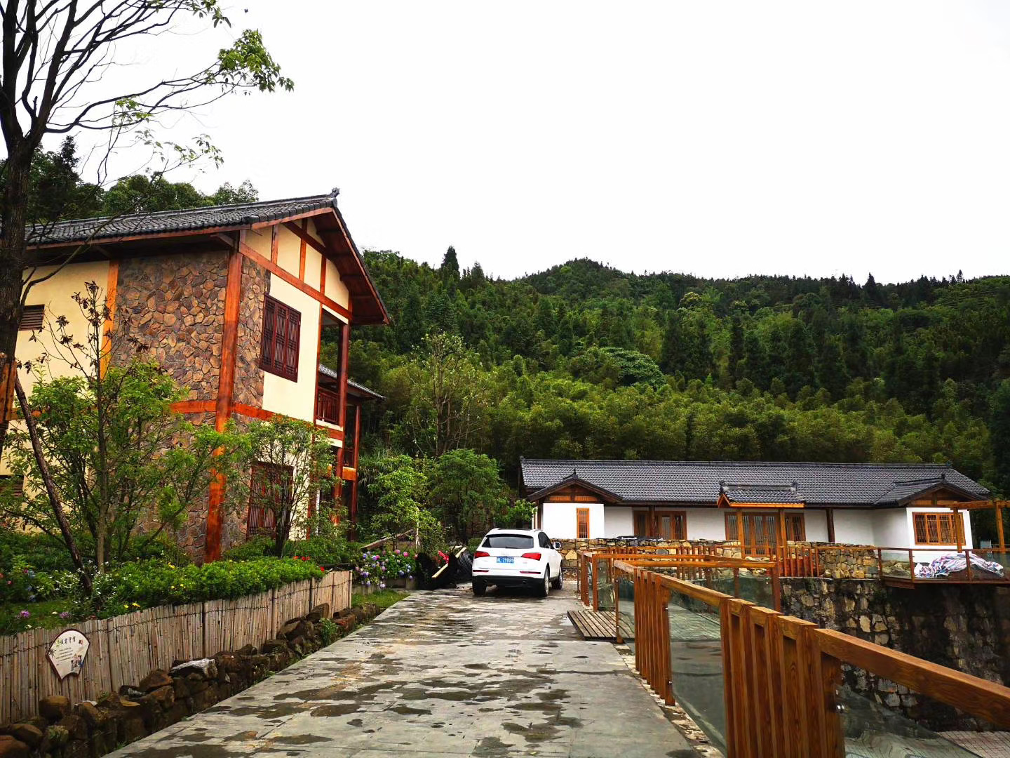 峨眉山市寨子村一号院·民宿木屋