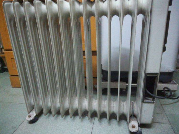 新疆电暖气片