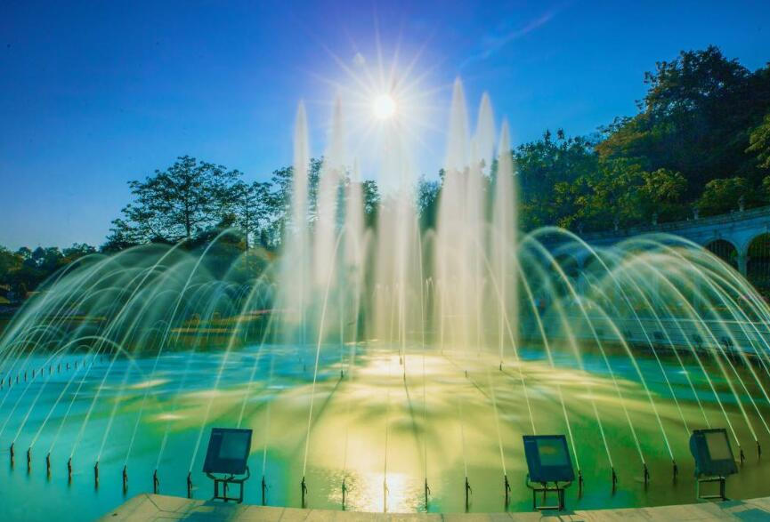 山东湖面喷泉