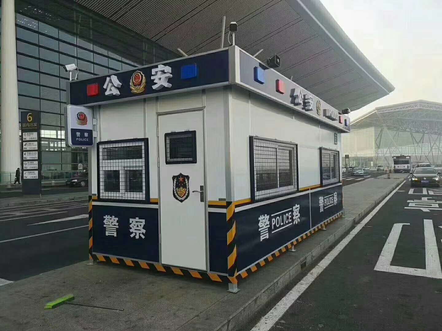 我公司陕西岗亭业务为西安咸阳机场公安执法岗亭放置到位