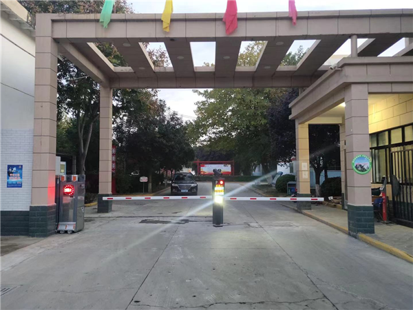 大荔城管执法局停车场系统完工