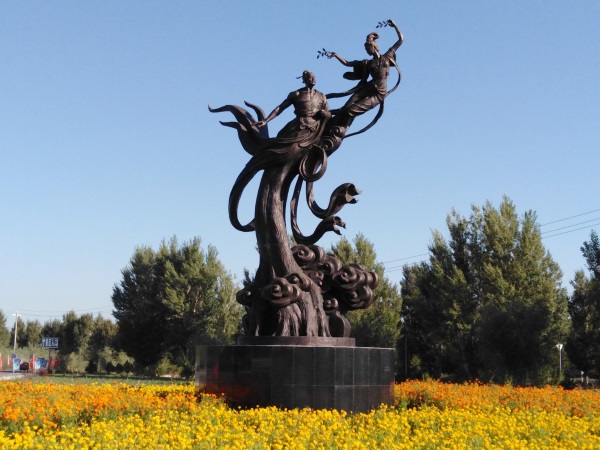 甘肃省酒泉市《青鸟植木》雕塑工程案例