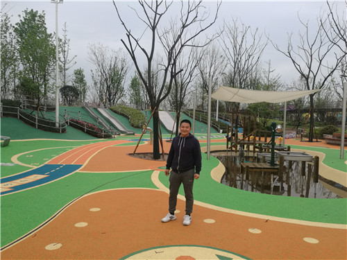 河南EPDM塑胶地垫厂家