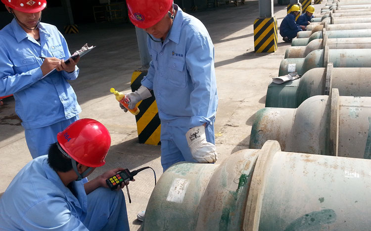 四川死瓶處理帶壓換閥與螺塞拆卸處理器-宜賓金工鋼瓶