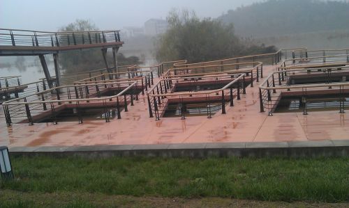 陕西森泰木塑园林建设有限公司生产的塑木栏杆
