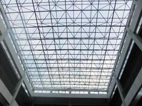 红星金属结构带你看网架和钢结构的区别！