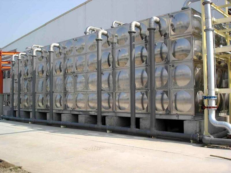 四川不锈钢水箱材质与价格的关系是怎样？