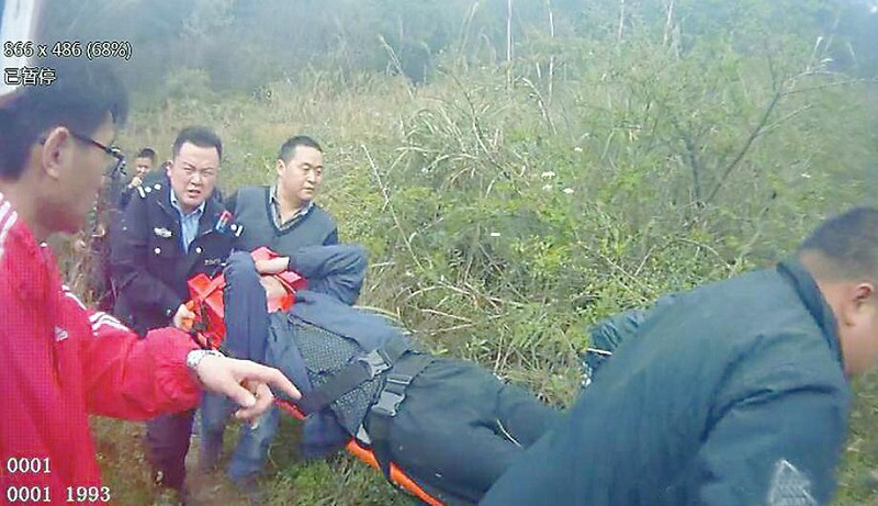 43小时翻山越岭 重庆武隆警民开展生死救援