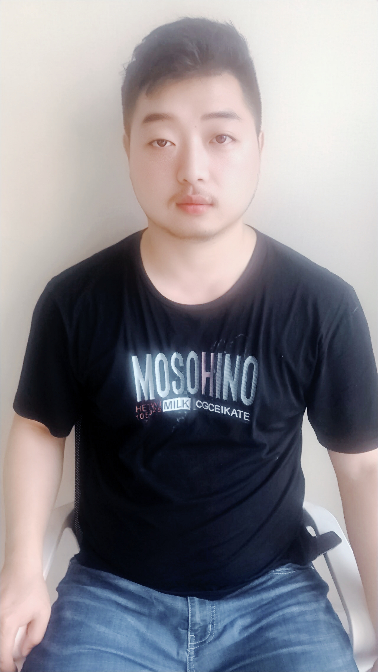 设计师刘腾