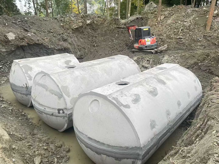 整体式预制罐体安装现场