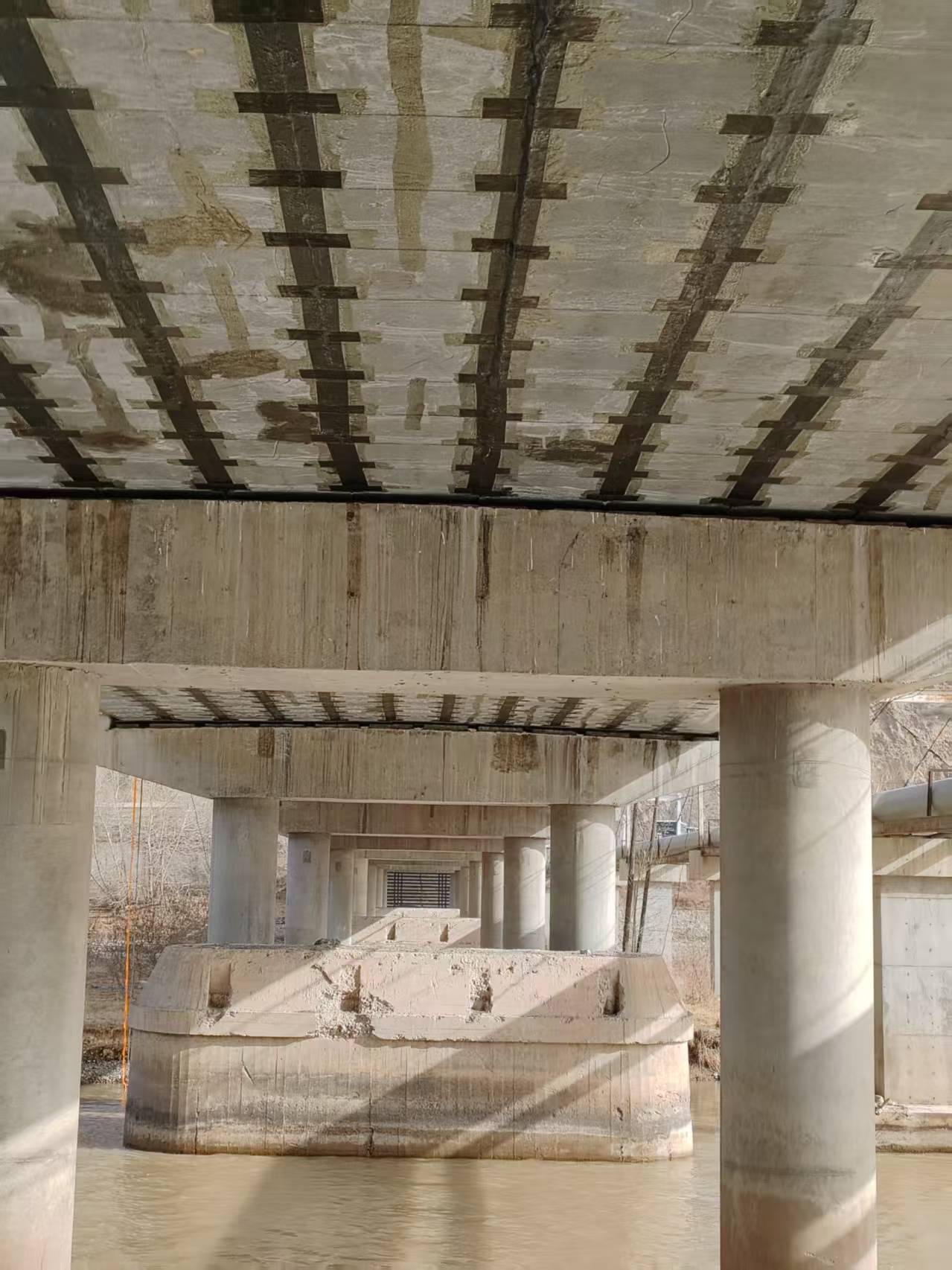 路桥碳纤维加固案例