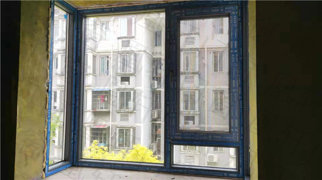 凰轩门窗为城南春天某业主安装窗户