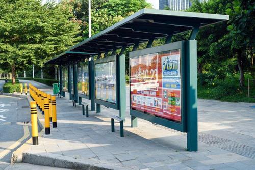 成都公交站台制作和护栏的作用有哪些？