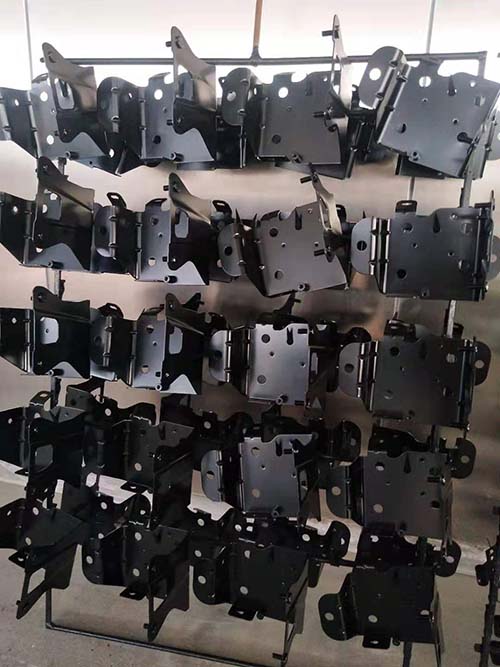 板挨支架