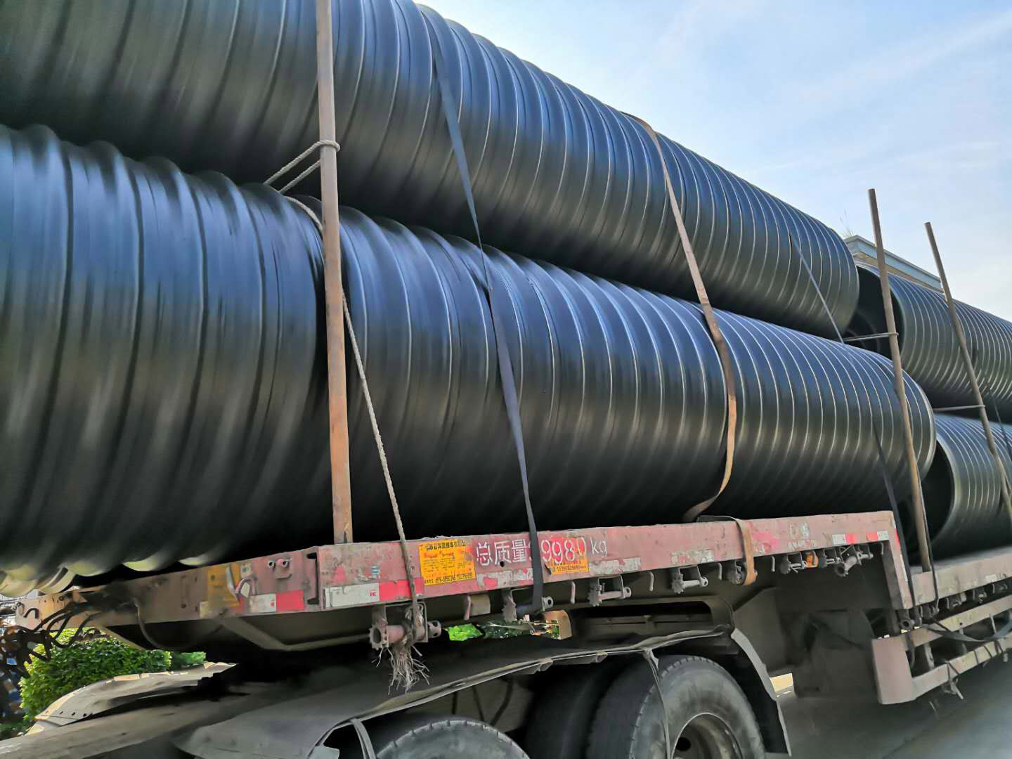 威远县连界镇过境段路面改造工程 聚乙烯塑钢缠绕A型结构壁管 施工现场