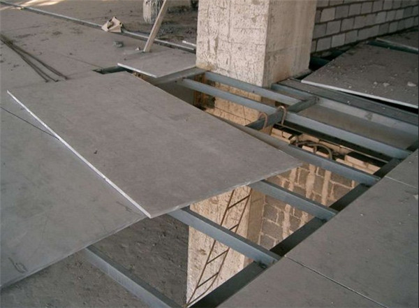 成都楼层板工程建筑型材使用各方面特点
