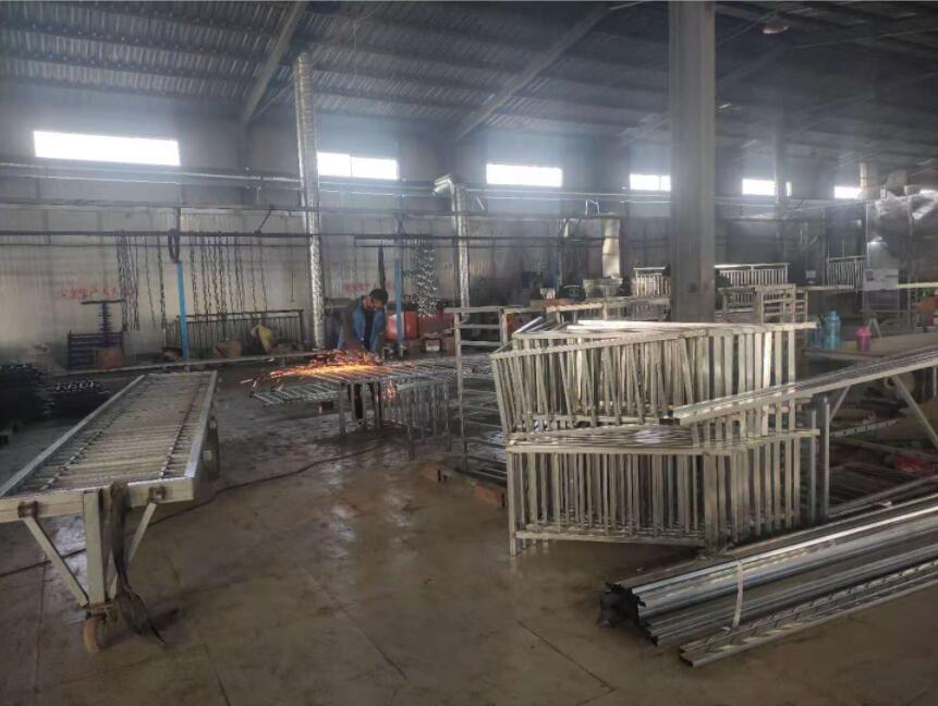 河南锌钢护栏厂家