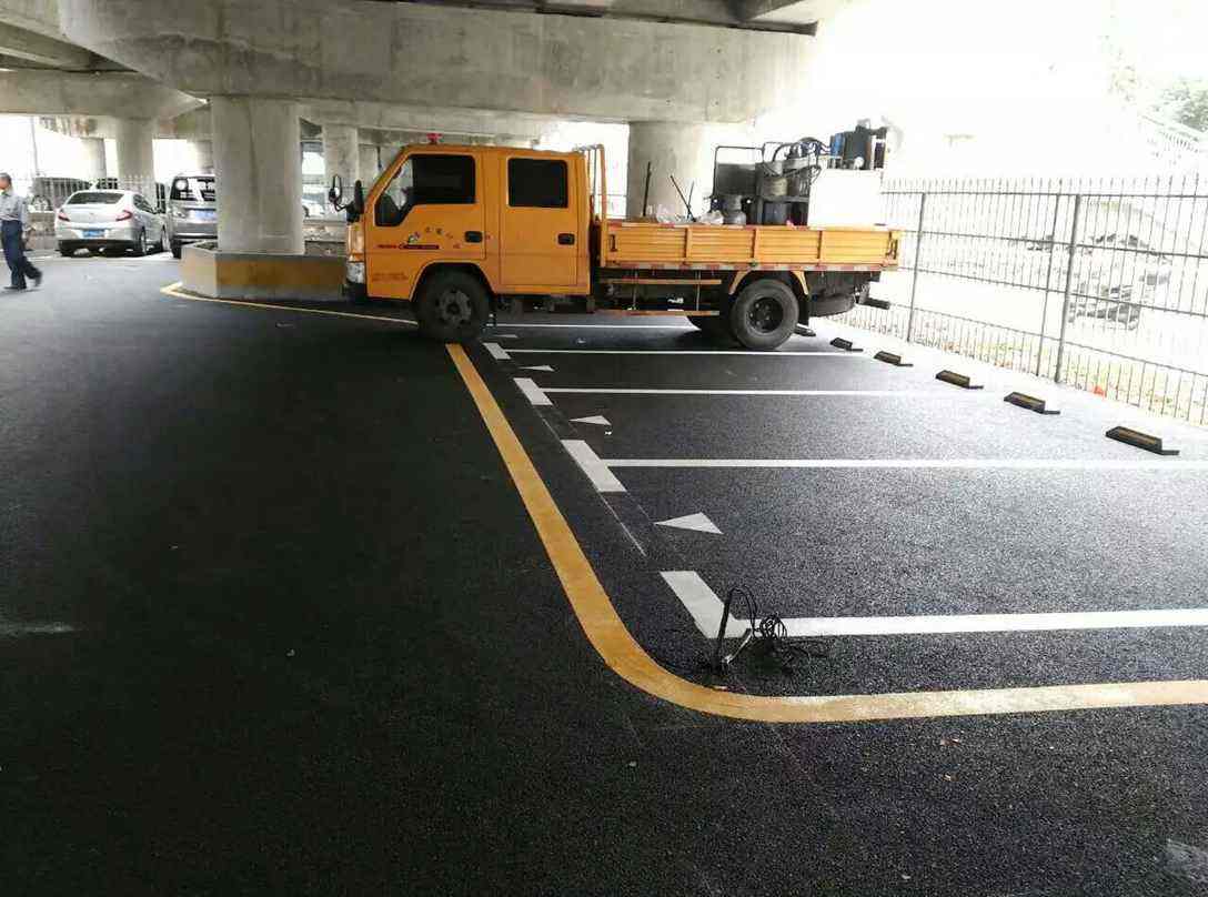 呼市道路划线工程