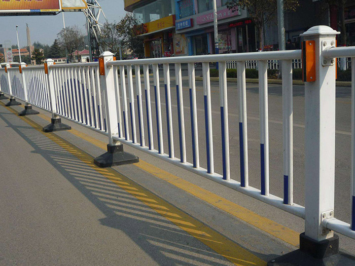 宁夏市政道路护栏安装有什么作用