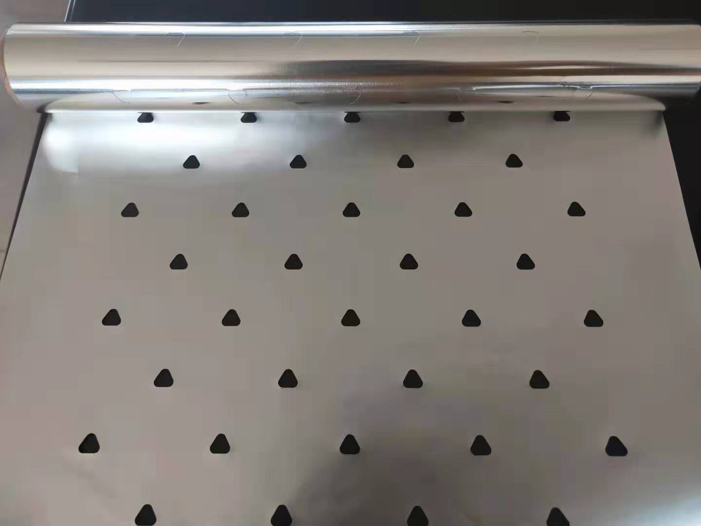 山东打孔抽拉铝箔