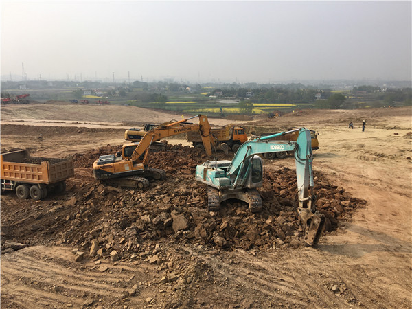 土建项目动土施工中