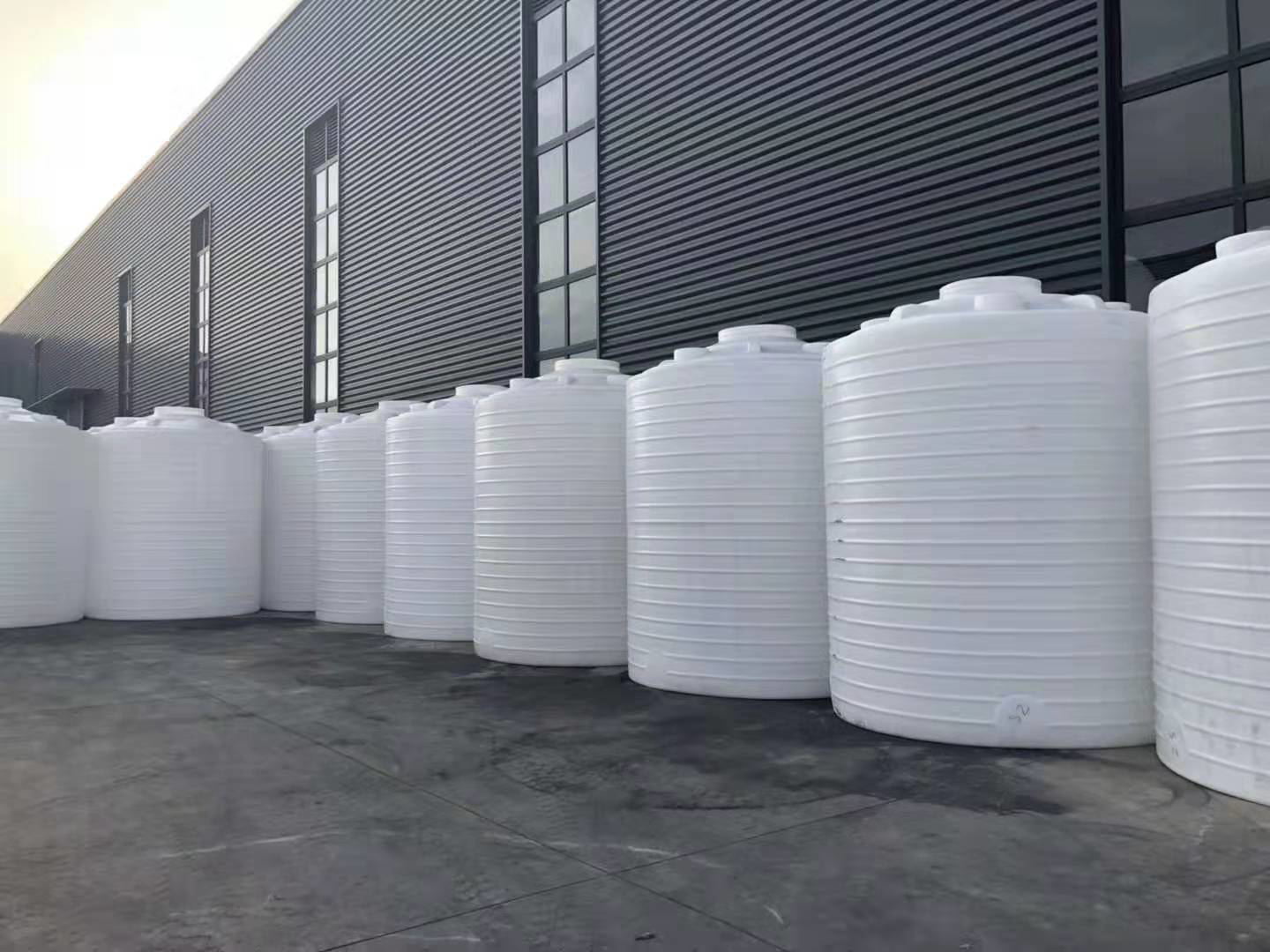 成都塑料水箱厂家