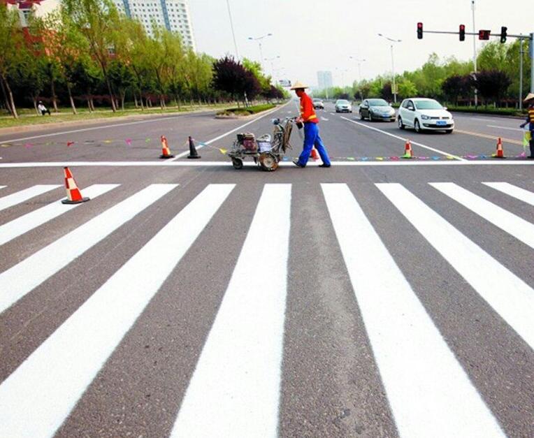 四川道路标线施工公司为您介绍刮涂式热熔型道路标线施工工艺原理
