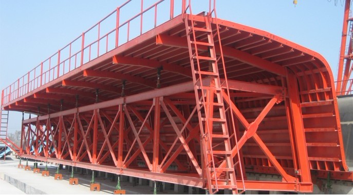 四川钢模板厂告诉您选择桥梁模板应该注意些什么