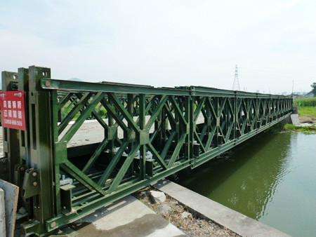 四川贝雷钢便桥加固编制的工程施工要做到哪三点？